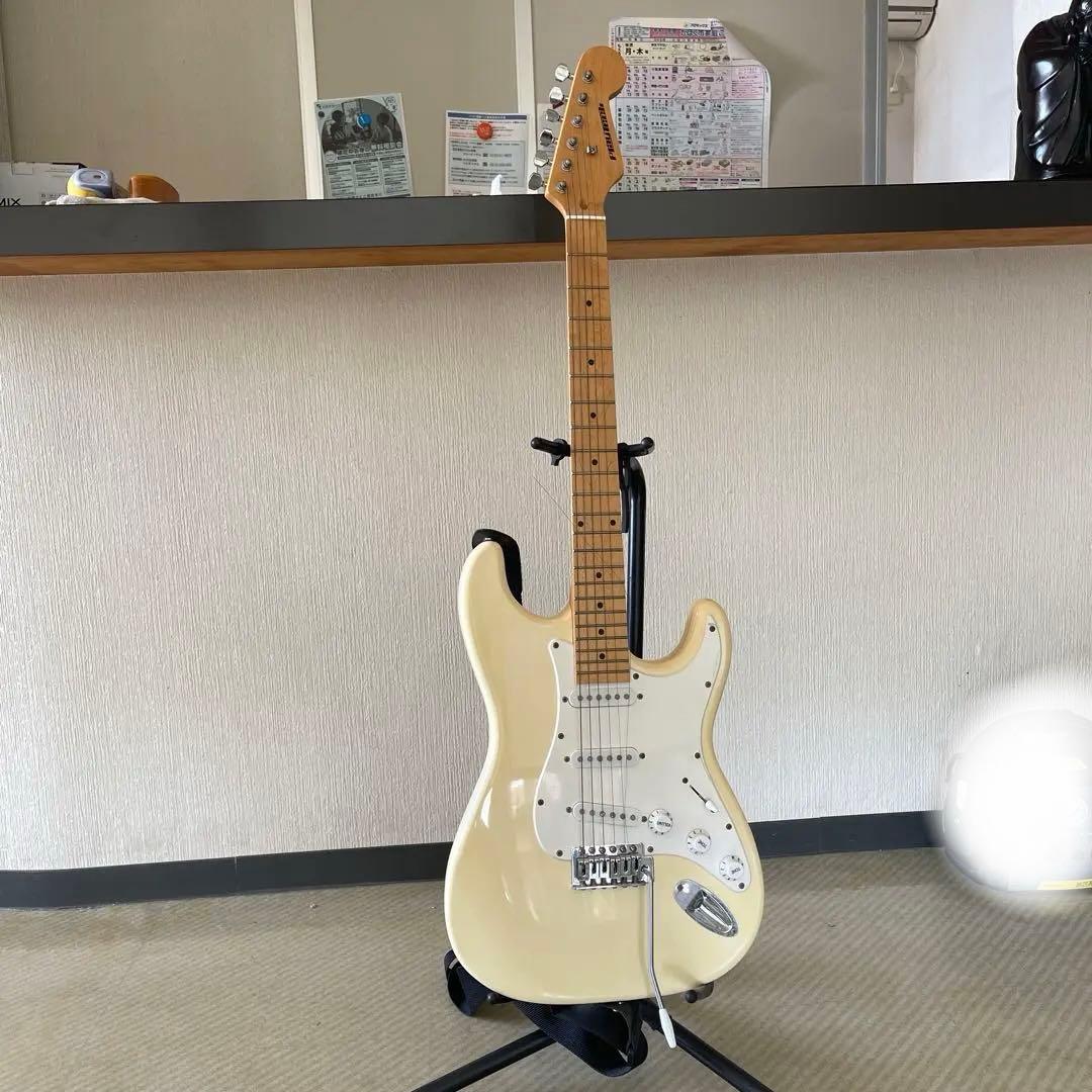 プレイテック ストラトキャスタータイプエレキギター