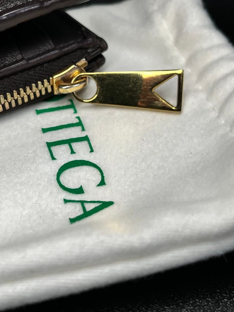 ボッテガヴェネタ イントレチャート スモール 二つ折りウォレット