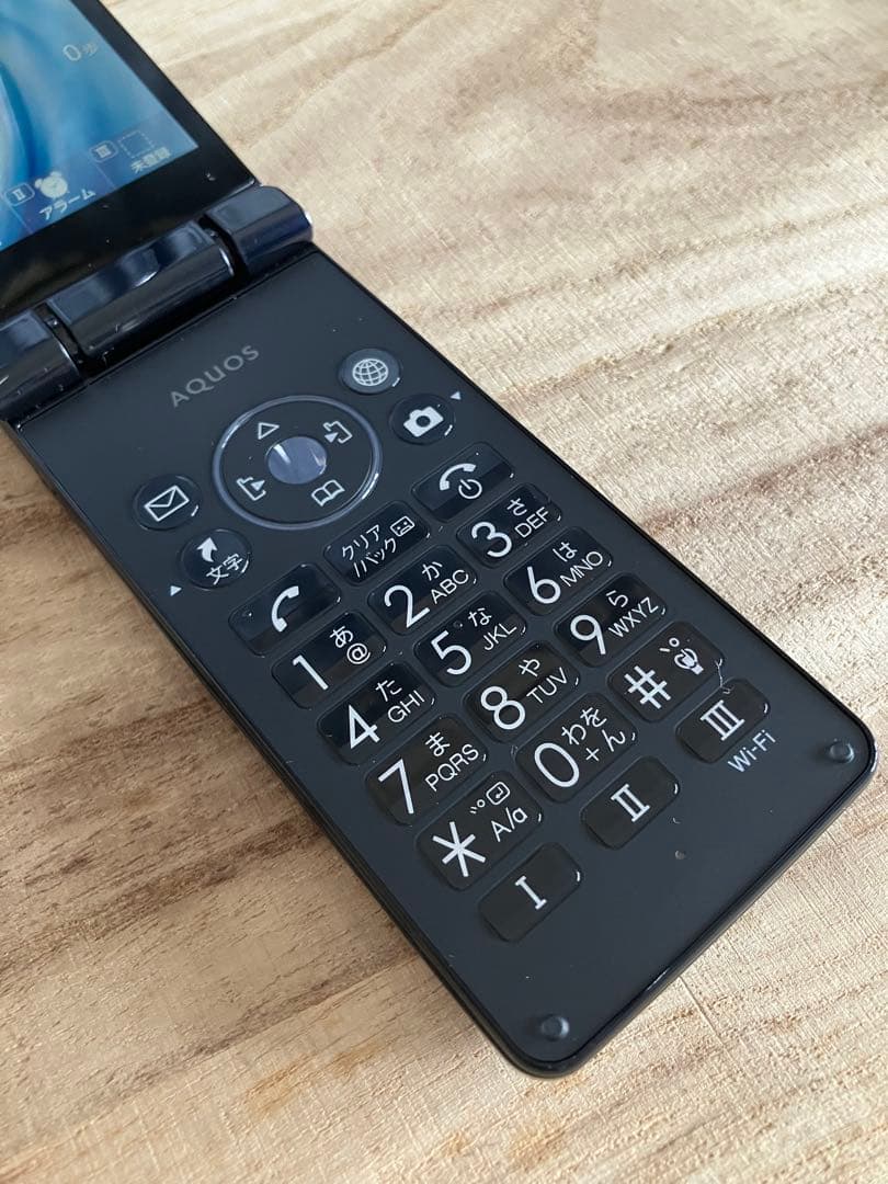 ソフトバンク AQUOS ケータイ4 A205SH ブラック 白ロム