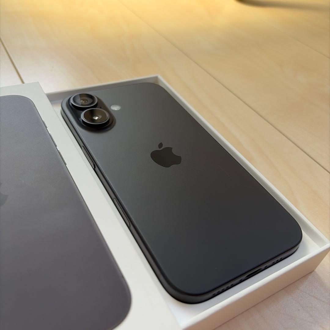 iPhone 16 ブラック 128GB SIMフリー