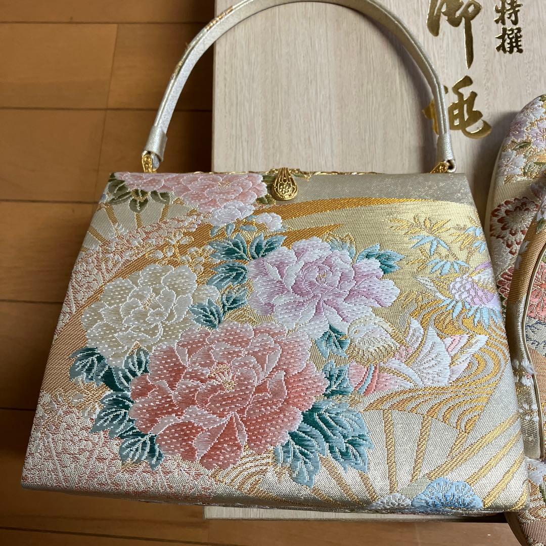 刺繍入り和装用バッグと草履セット