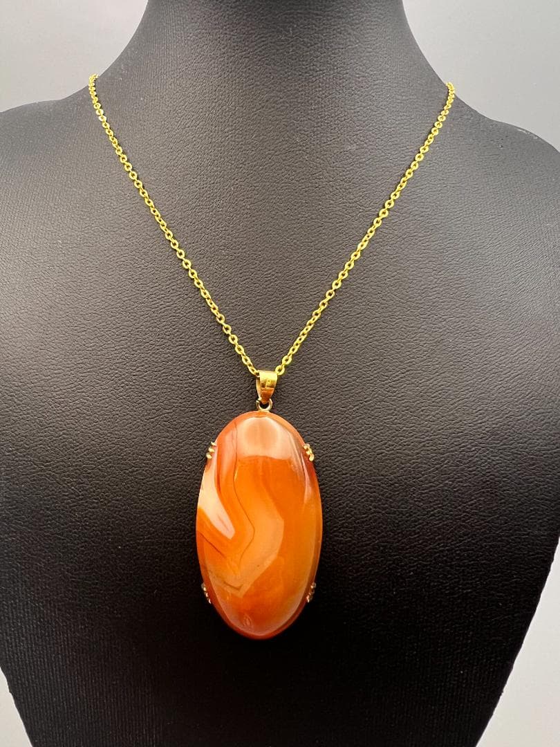 【海】K18　メノウ　瑪瑙　金枠　ペンダント　重量約１１ｇ