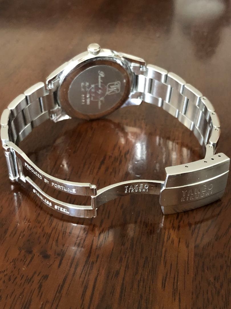 6月電池交換済！『美品』クラシックデザイン　上品な質感タケオキクチ　女性の方にも