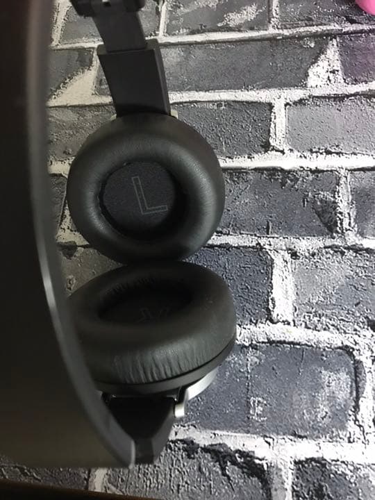 ワイヤレスヘッドフォン