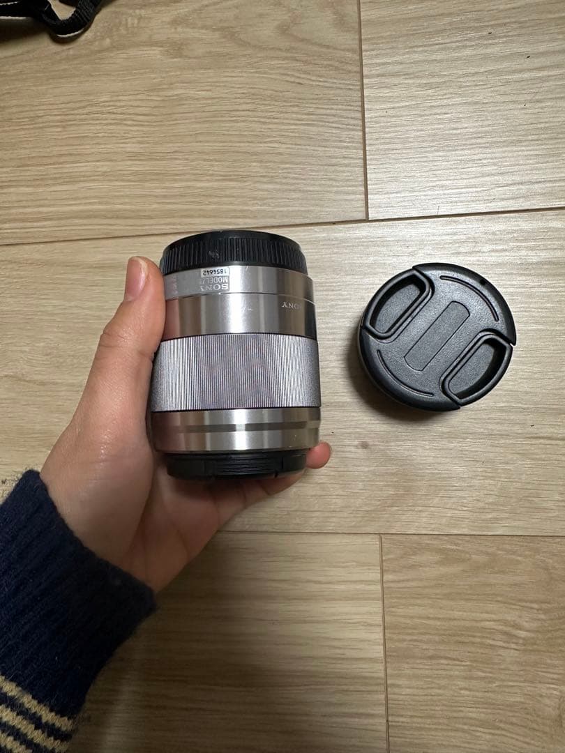 SONY E 50mm F1.8 OSS レンズ