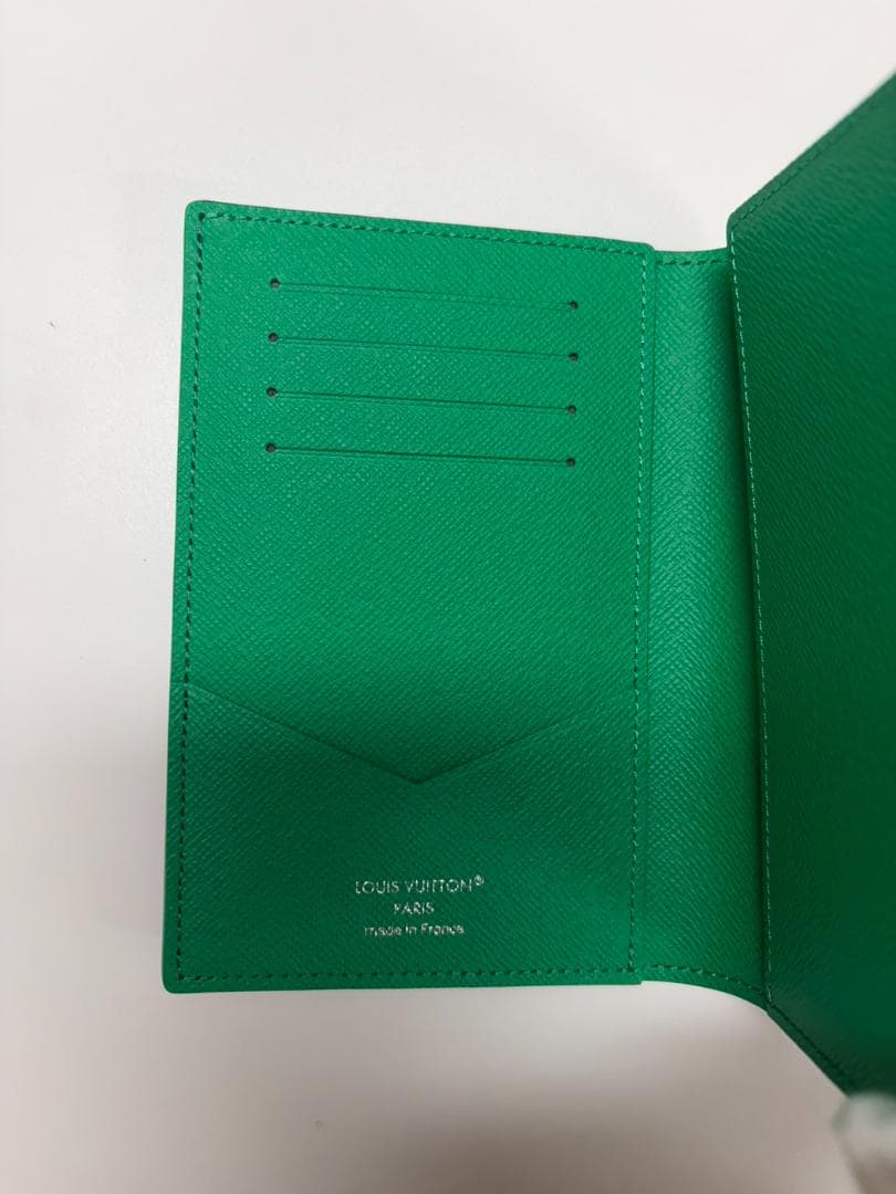 【新品未使用】Louis Vuitton パスポートケース M14875