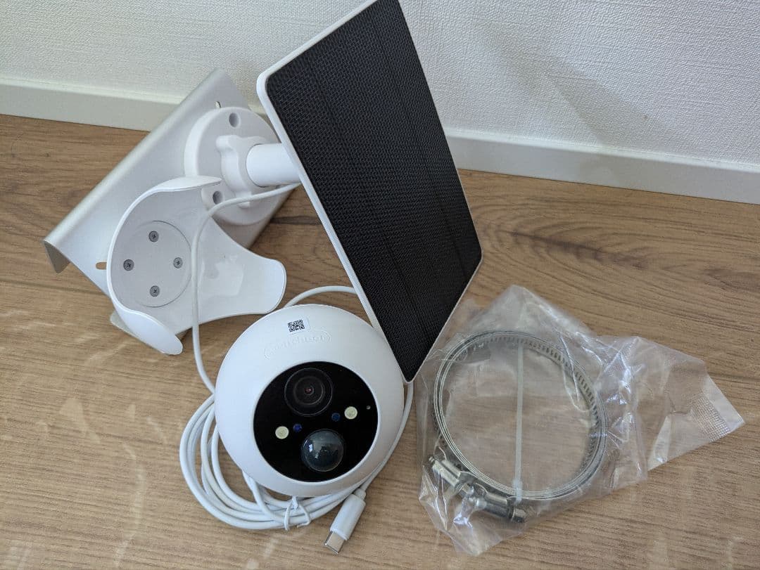 スイッチボット防犯カメラ（ソーラーパネル、マウント付き）
