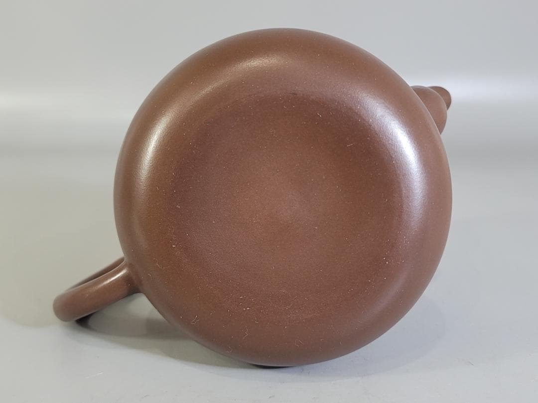 中国古美術・紫砂壺 盖款 :大生（范大生）宜興原鉱・紫泥急須・茶壺