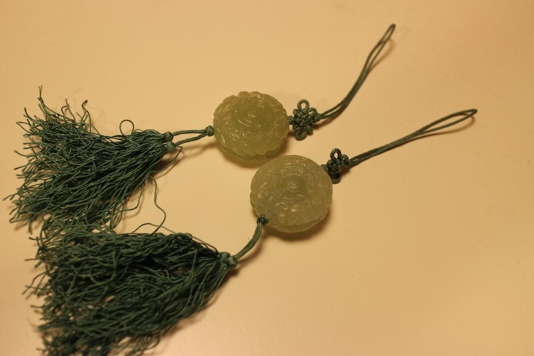 時代青い房飾り付き玉石製ペンダント2点　唐物掛軸茶道具古美術中国