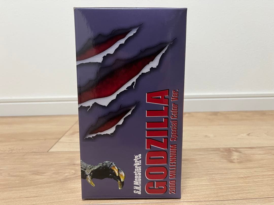 S.H.MonsterArts ゴジラ 2000 ミレニアム スペシャルカラー