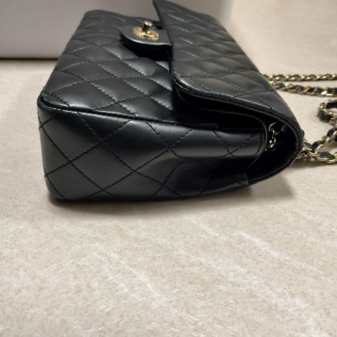 CHANEL ブラック レザー キルティング マトラッセ ショルダーバッグ