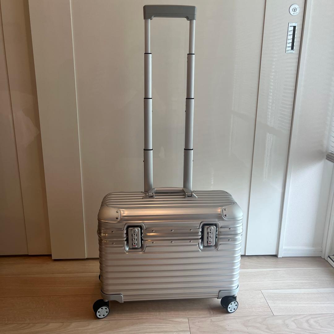 リモワ オリジナルパイロット