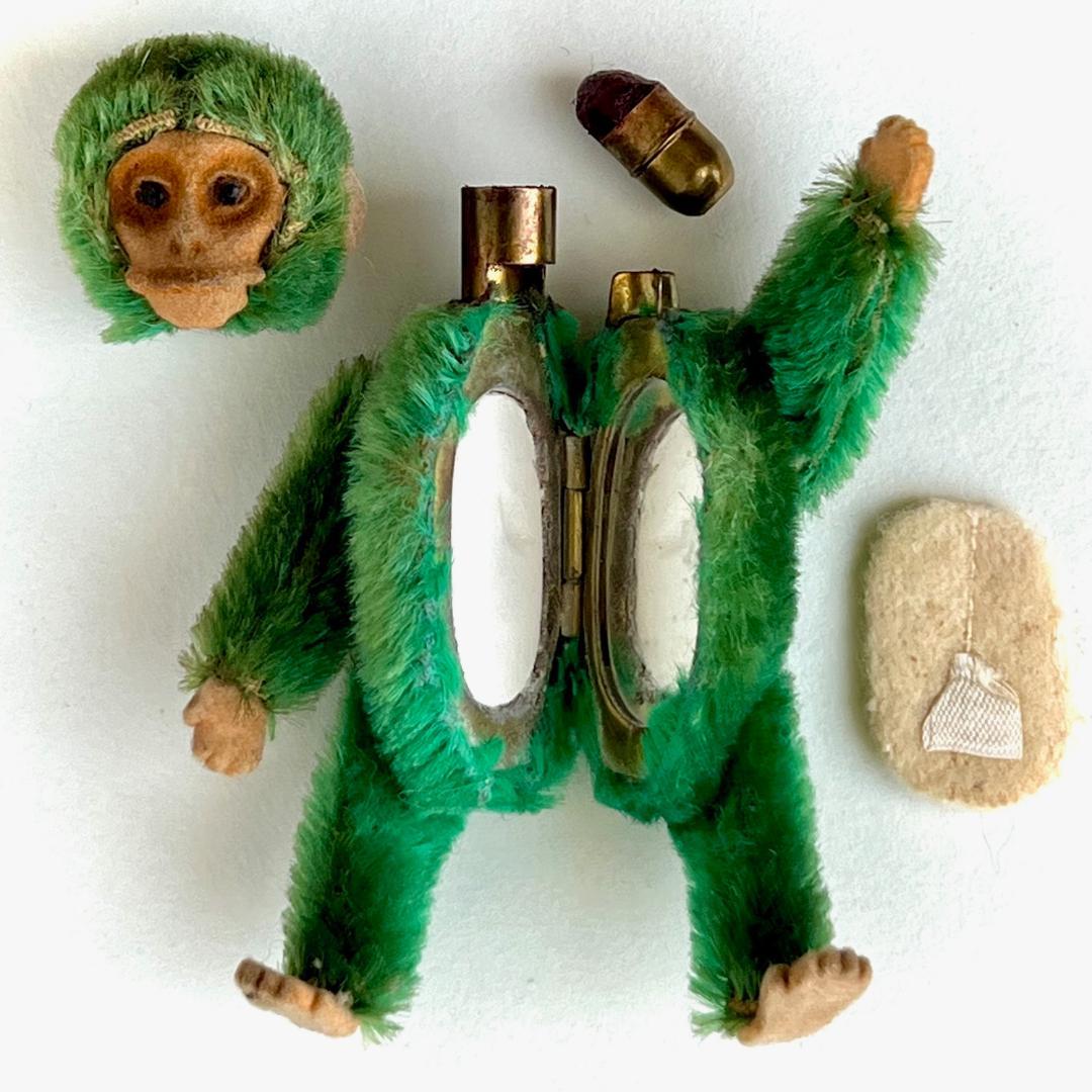 ◆Schuco シュコーアンティーク サル ぬいぐるみ コンパクト グリーン