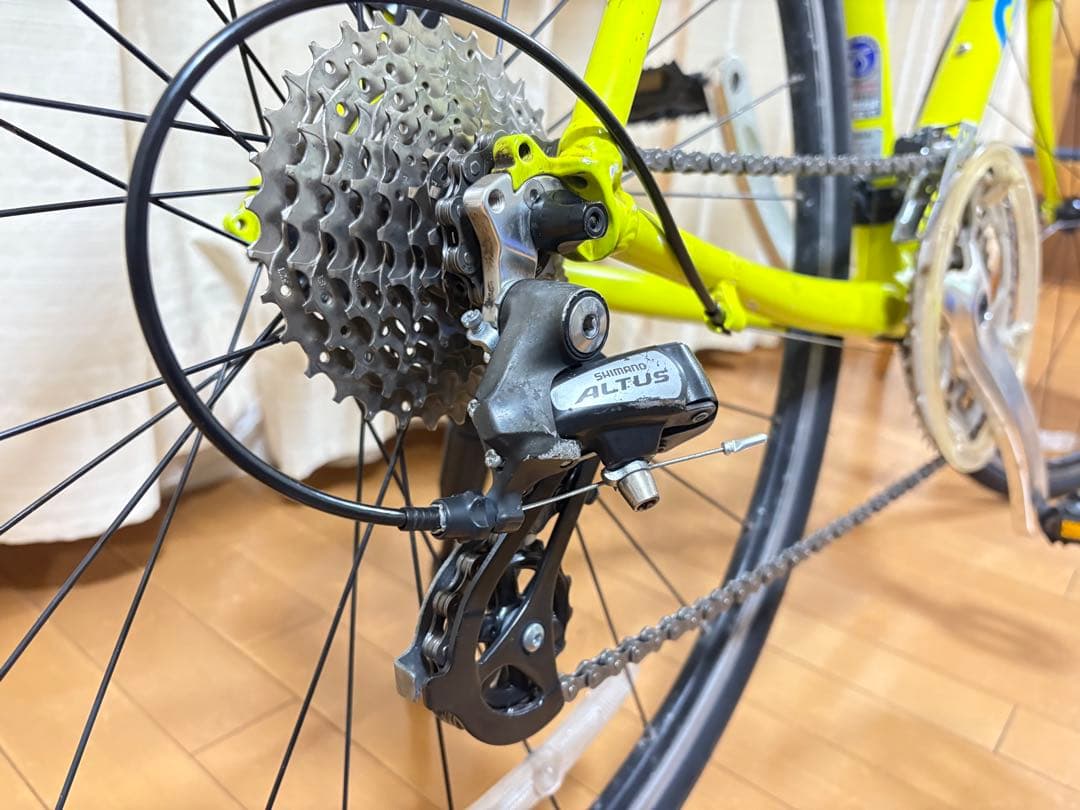 GIANT クロスバイク 直接引渡し限定/横浜及び近隣には無料お届け可能