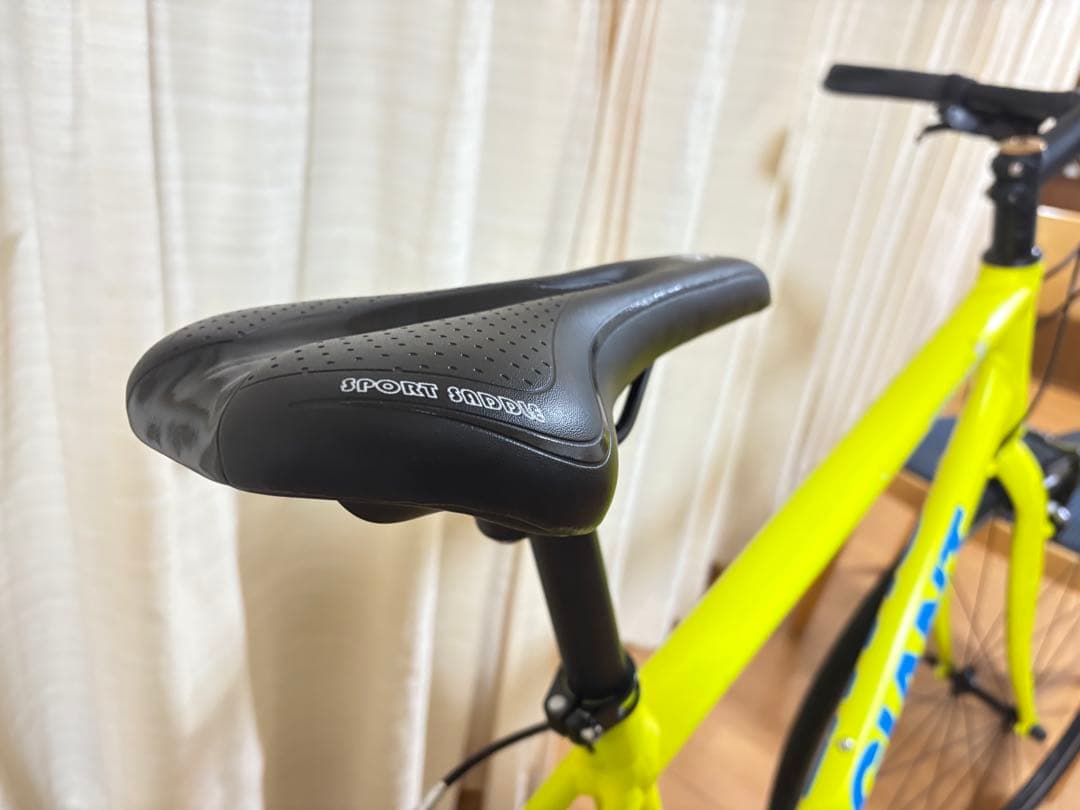 GIANT クロスバイク 直接引渡し限定/横浜及び近隣には無料お届け可能