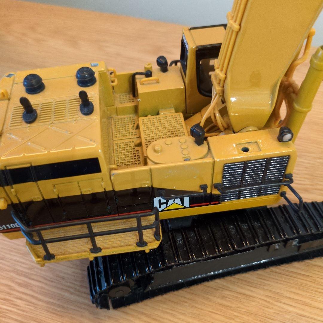 キャタピラー5110B　バックホー　重機ミニチュア　模型