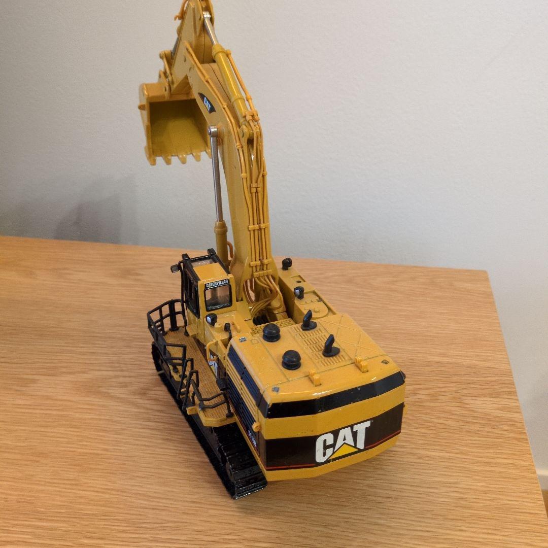 キャタピラー5110B　バックホー　重機ミニチュア　模型