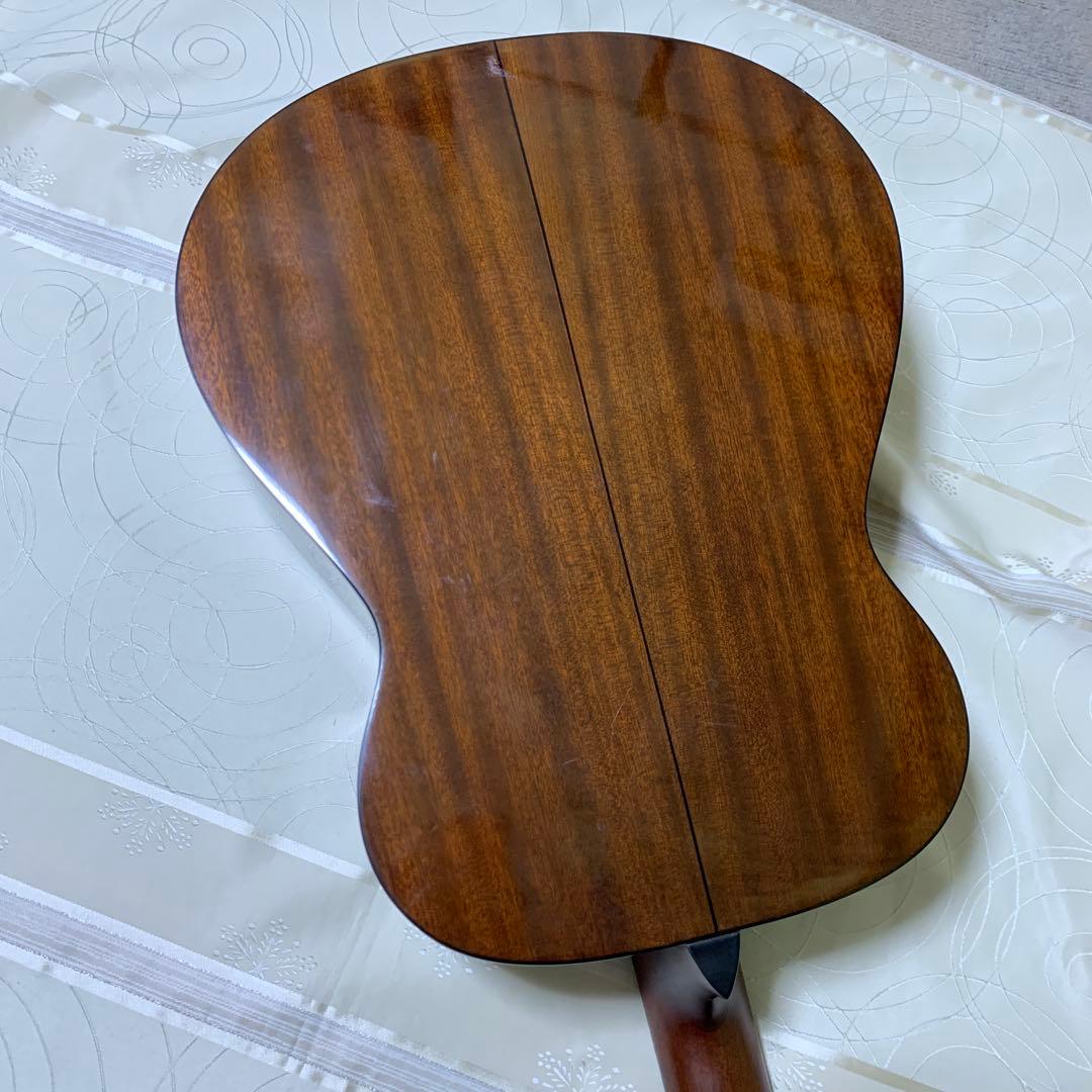 Morris MF-208 アコースティックギター　少々小傷ありますが良い状態