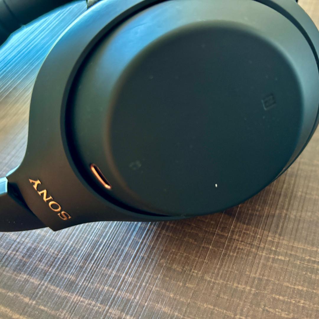 ワイヤレスヘッドホン SONY WH-1000XM4