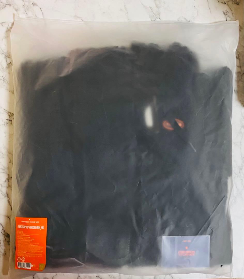 BTS 未開封 トレカ付き permission to dance フーディー