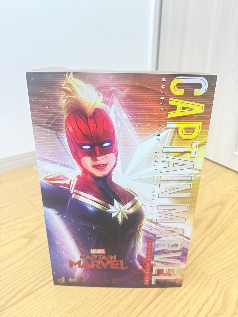 【美品】ホットトイズ　キャプテン・マーベル デラックスエディション