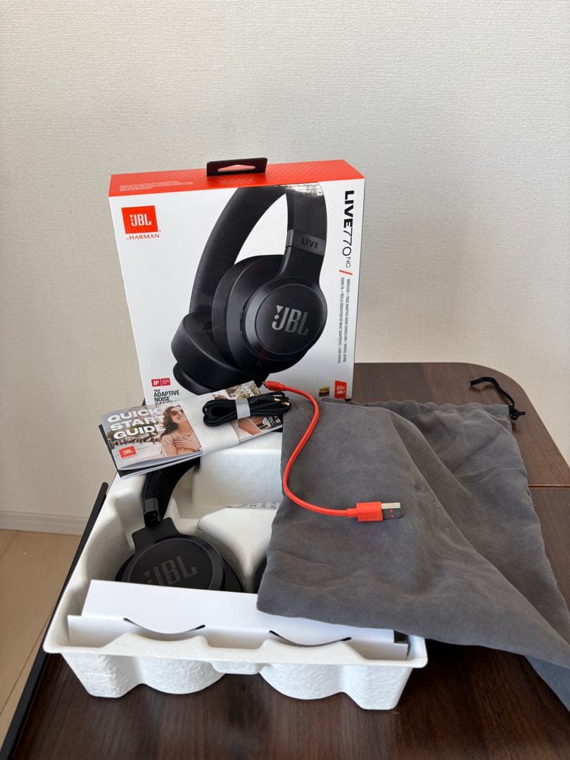 ヘッドホン JBL LIVE 770 NC