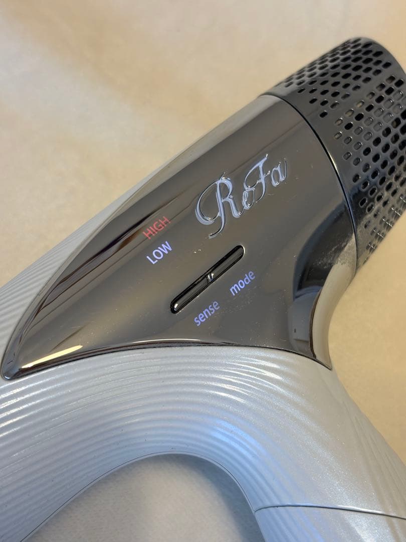 リファ　ドライヤー　スマート　ホワイト