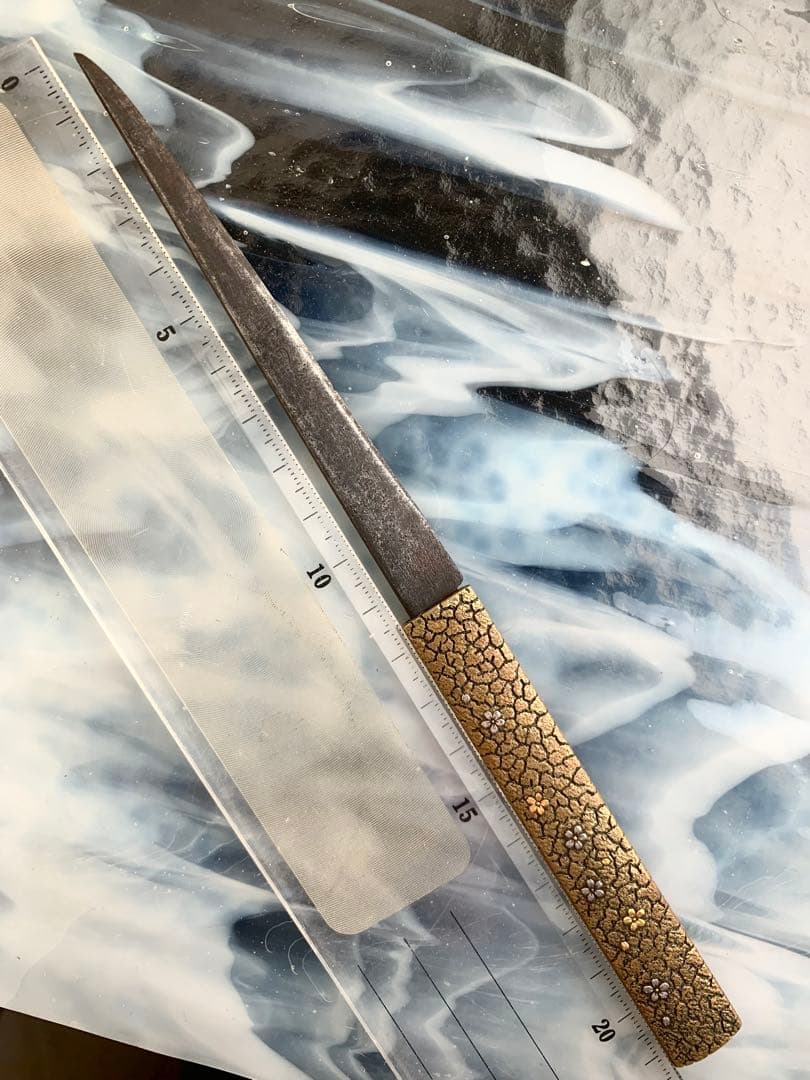 小柄　桜花弁図小袋　刀装具（15cm以下の合法サイズ）