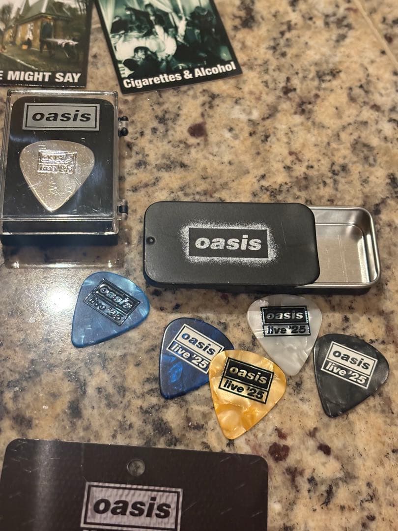 OASIS VIP限定特典 UKツアー cardiff オアシスLIVE25