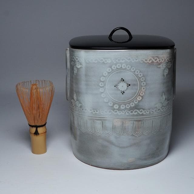 宮川香雲　狂言袴水指　共箱　茶道具　竜谷窯　京焼