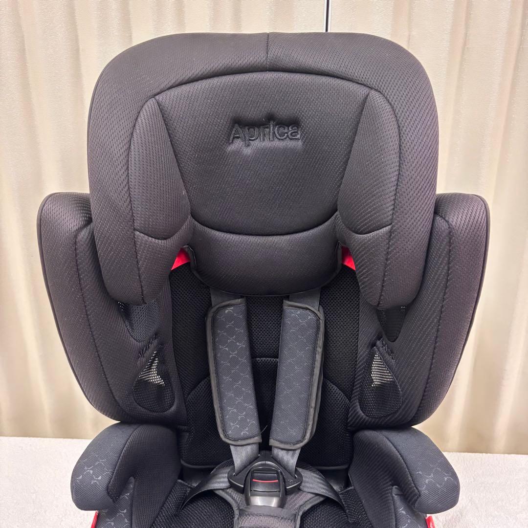 クリーニング済☆美品☆1〜11才まで　アップリカ　エアグルーヴ　プラス　ブラック