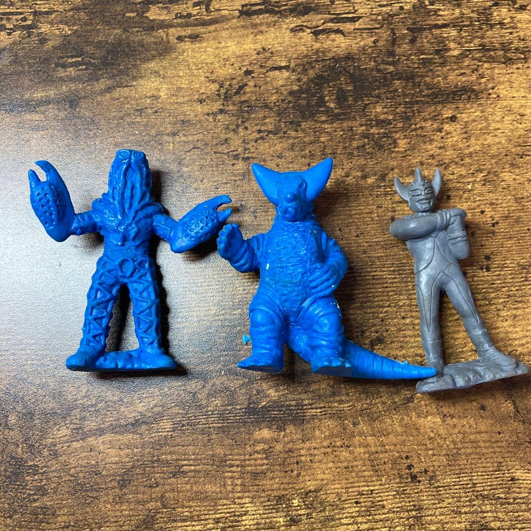 E-壁 【希少】ウルトラマン 怪獣 消しゴム まとめ売り セット 12点