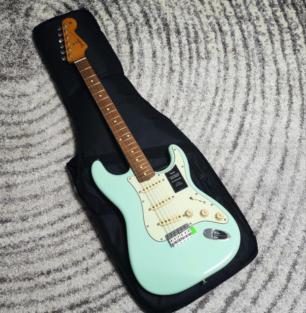 FENDER vintera Stratocaster ストラト