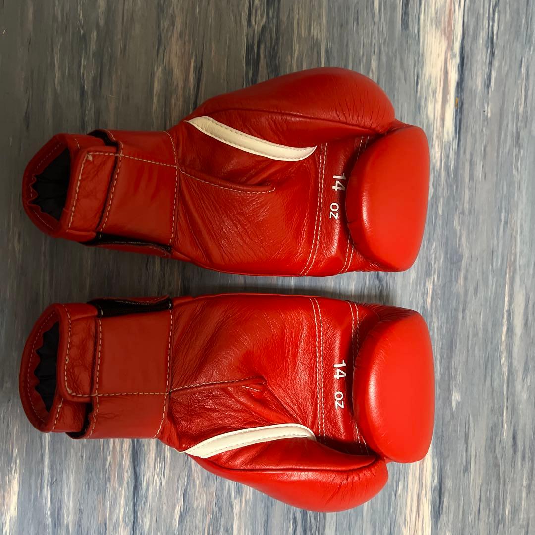 Winningレッド ボクシンググローブ 14 oz