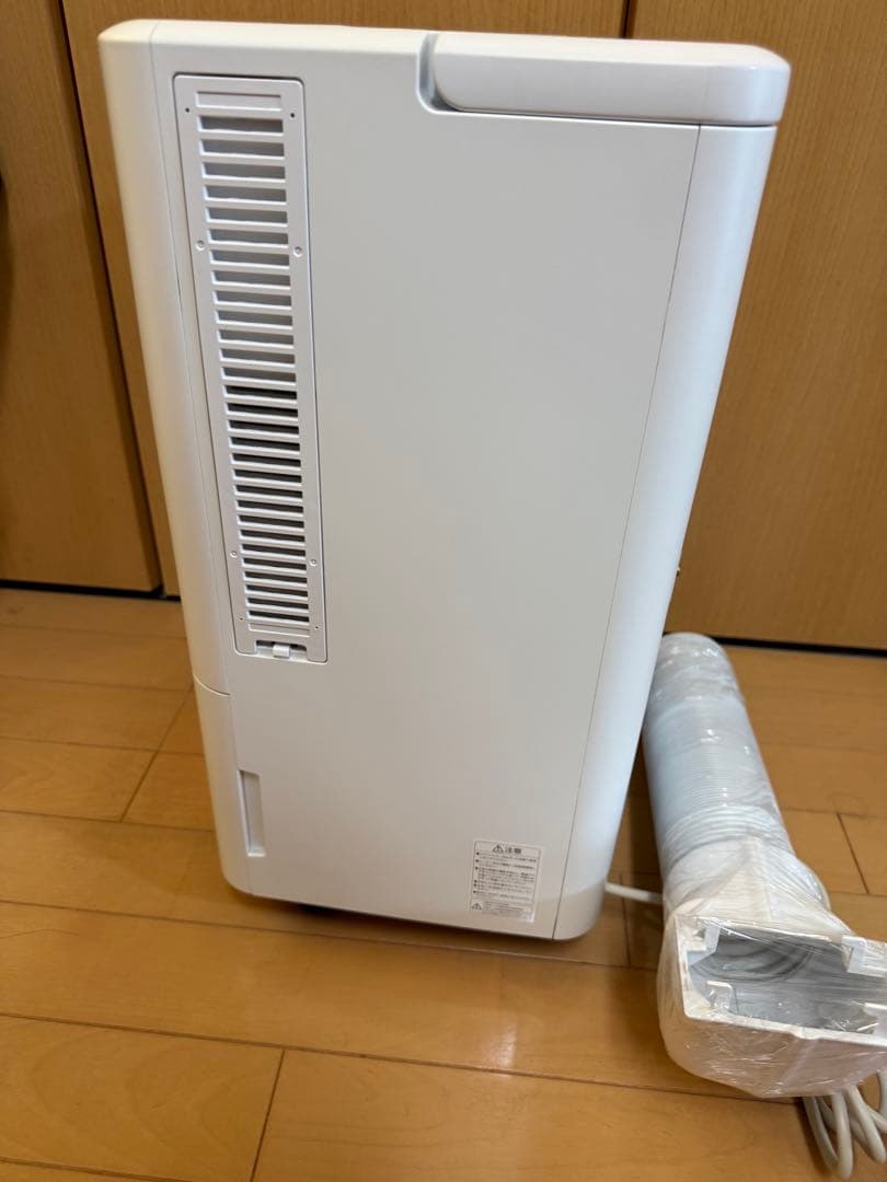 【美品】アイリスオーヤマ ICA-0301G コンパクトクーラー 2023年製