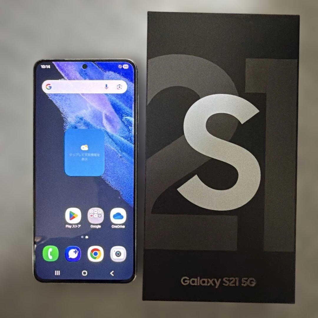 中古品　スマートフォン本体及び付属品一式（SIMロック解除済み、初期化済み）