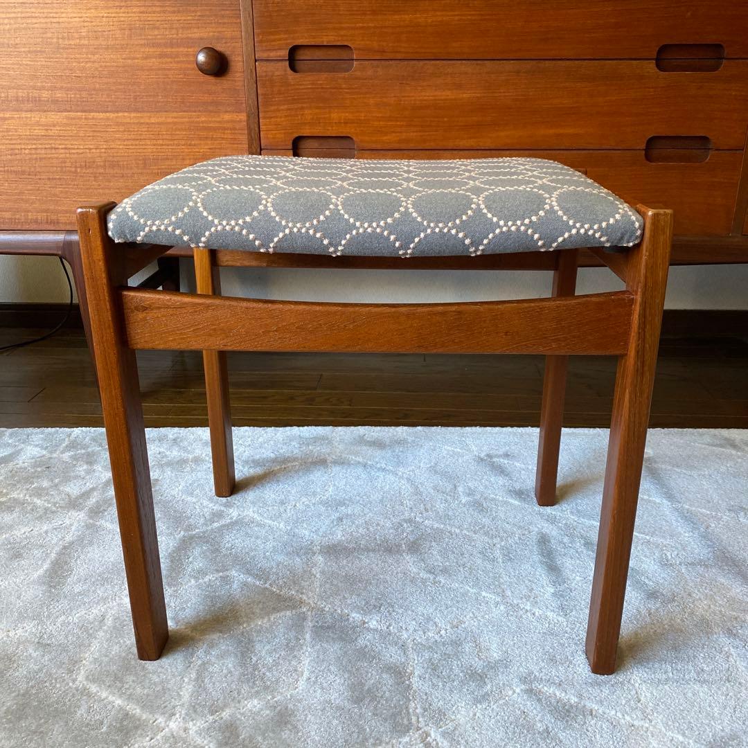 デンマーク　ヴィンテージスツール（ミナペルホネン タンバリン×チーク無垢材）