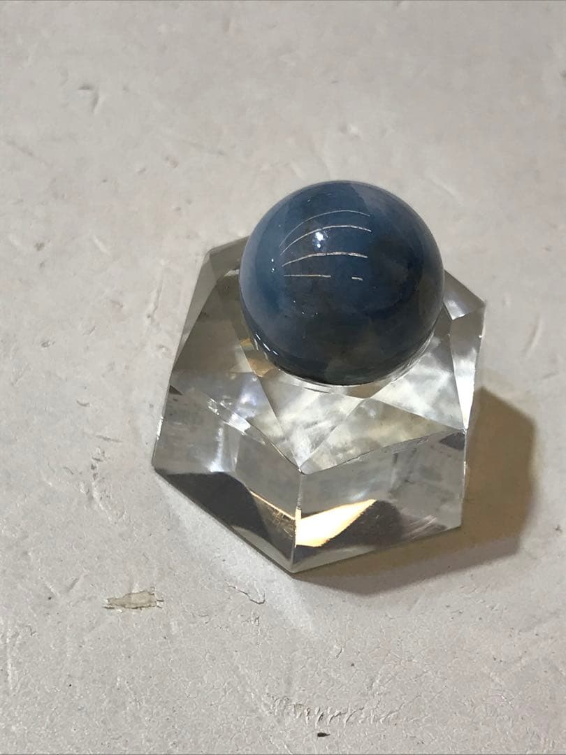 超希少糸魚川コン沢青翡翠丸玉15.4mm