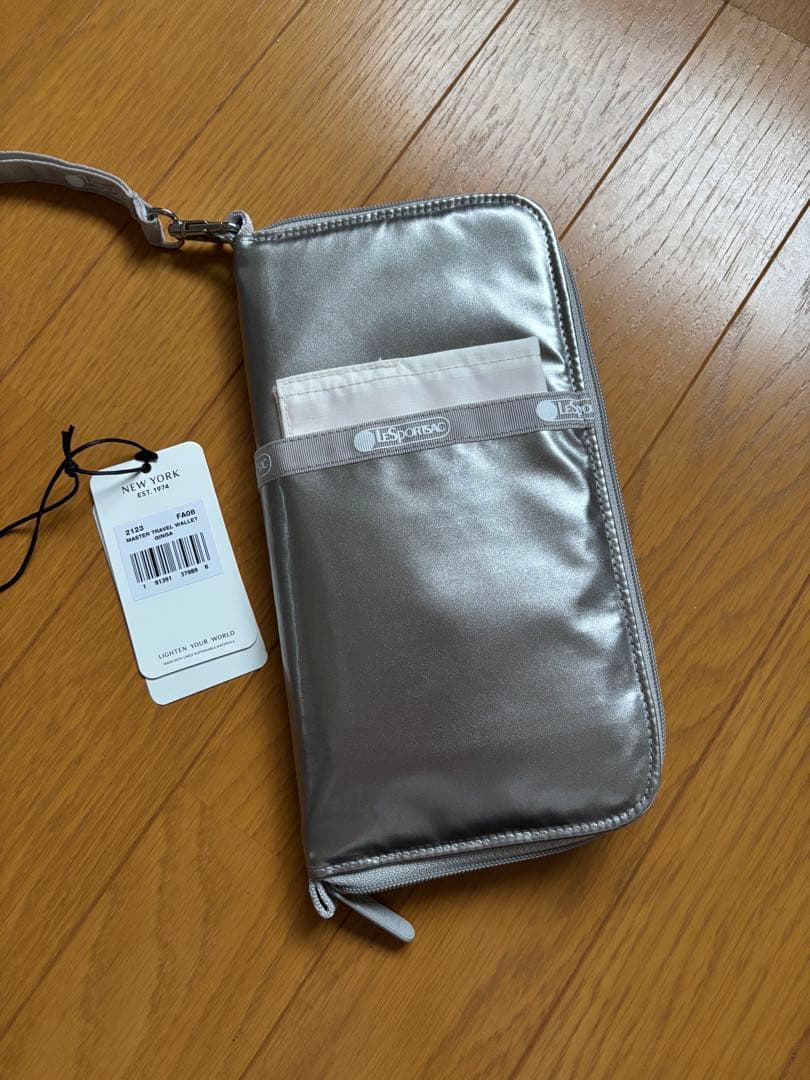 LeSportsac MASTER TRAVEL WALLET ギンガ