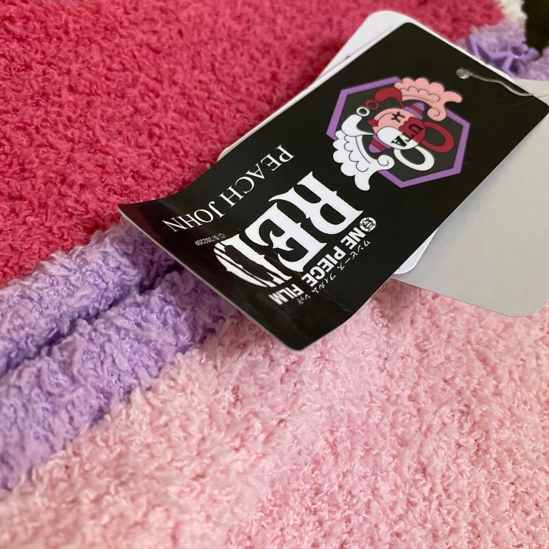 PEACH JOHN ウタのフーディ