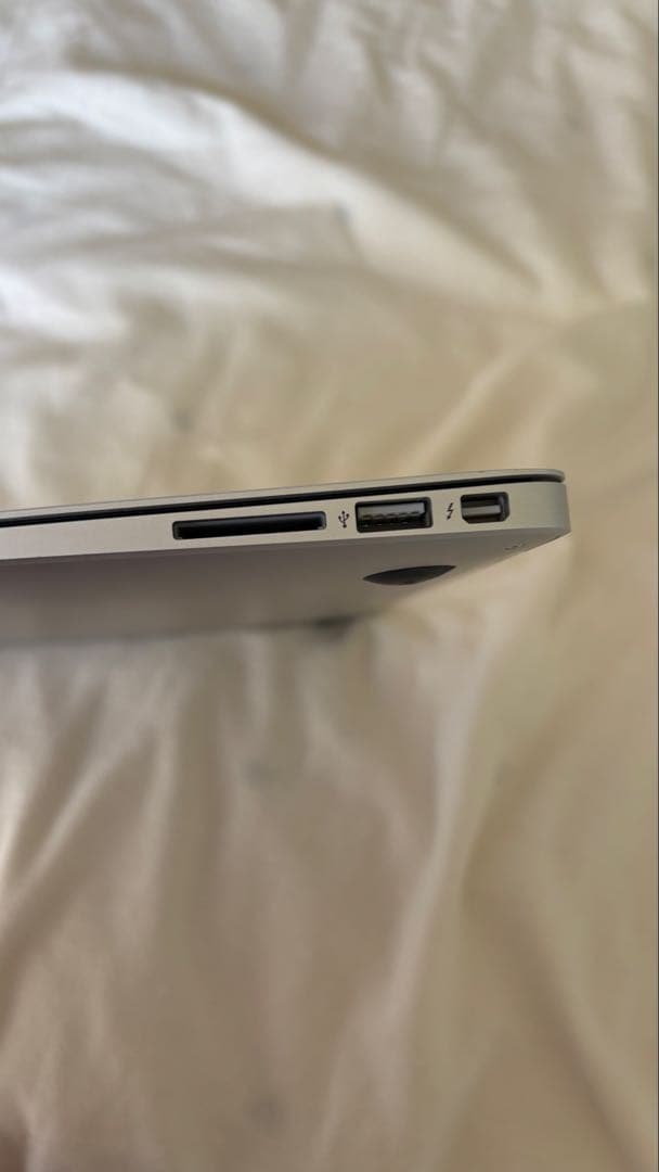 MacBook Air 13インチ 2017 i5 8GB 256GB