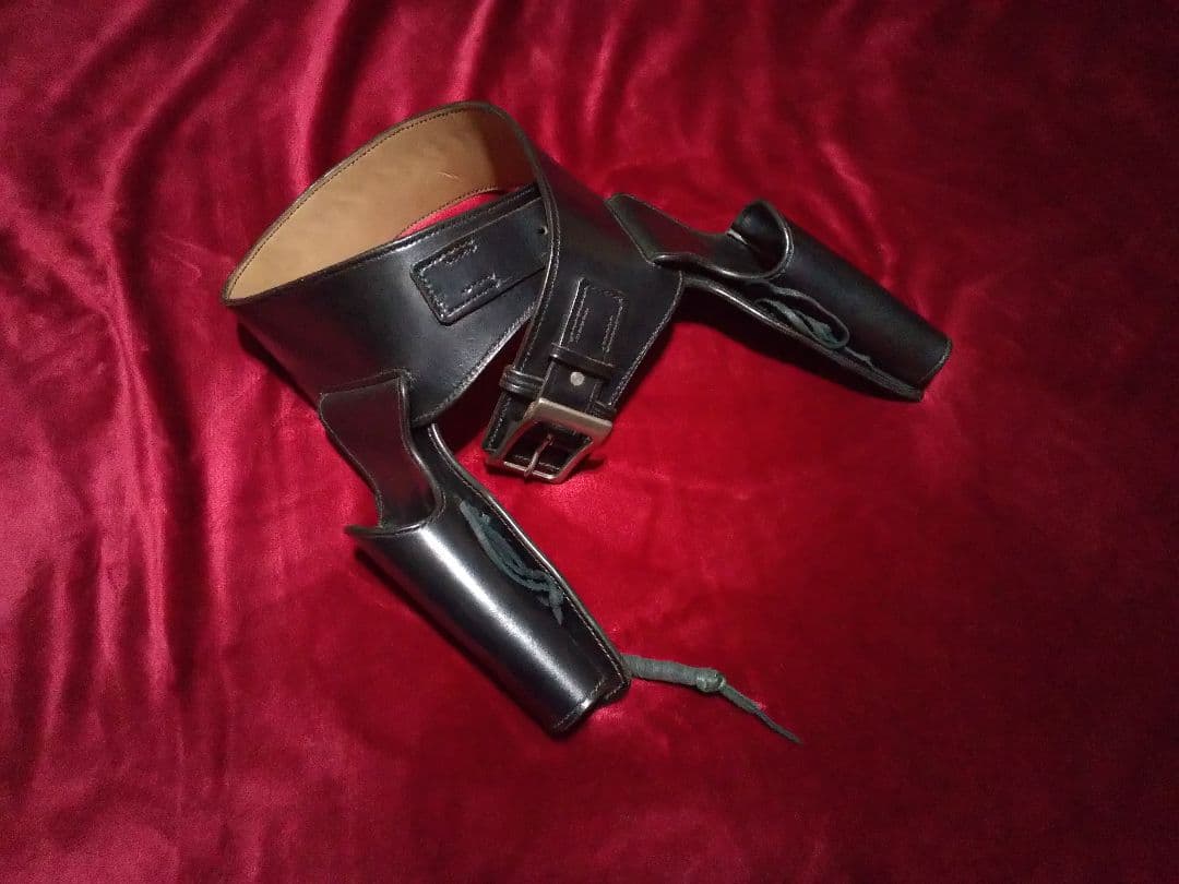 牛革製SAA二丁拳銃早撃ちウエスタンホルスター、ガンベルト メタルライニング仕様