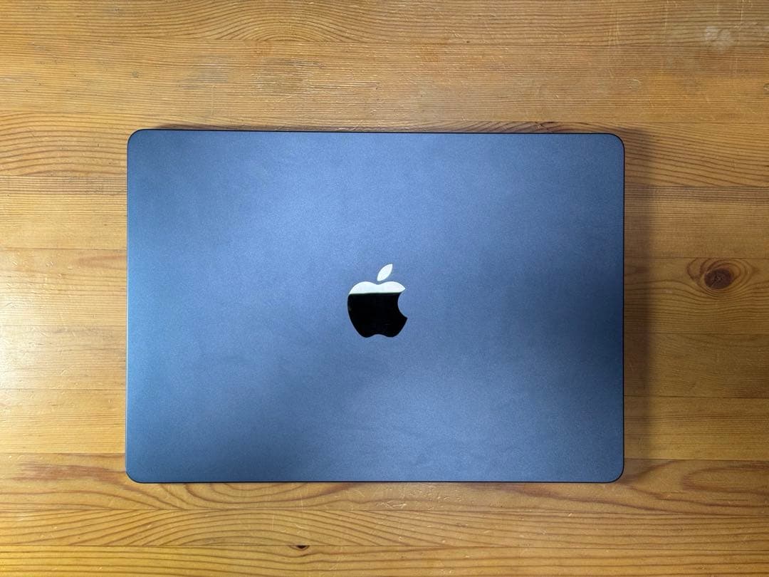 MacBook Air M2 8GBメモリ 256GBストレージ ミッドナイト