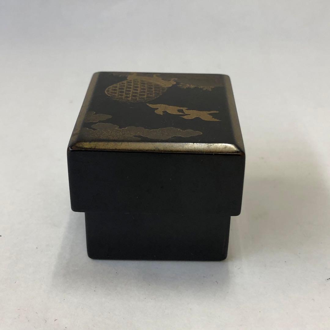 骨董品　箏爪箱　漆器小箱　金蒔絵鳥籠図柄　アンティーク　木製　小物入
