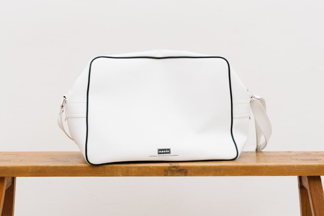 Oasis 30周年 ショルダーバッグ 限定 オアシス