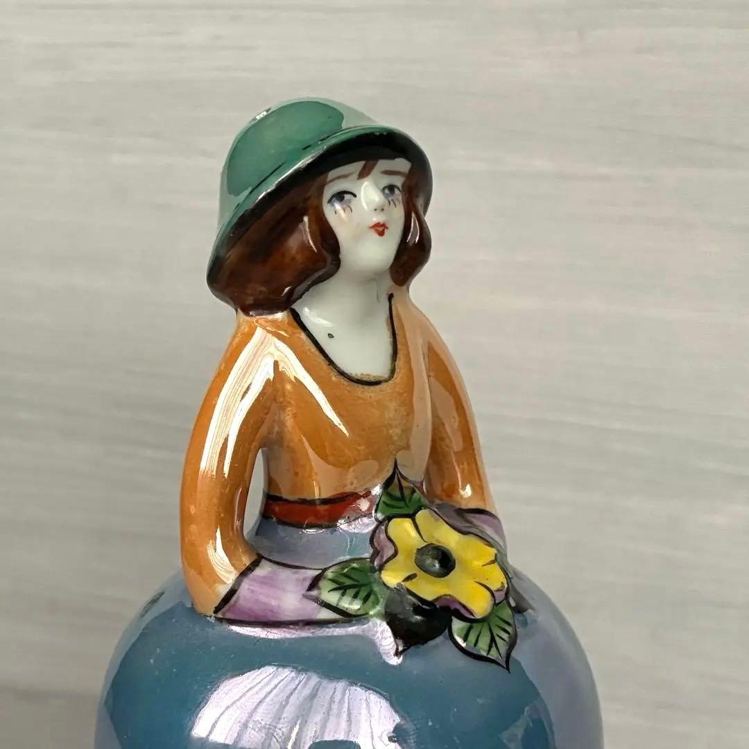 オールドノリタケ　アールデコ調デコレディーのパウダーシェーカー　置物　インテリア