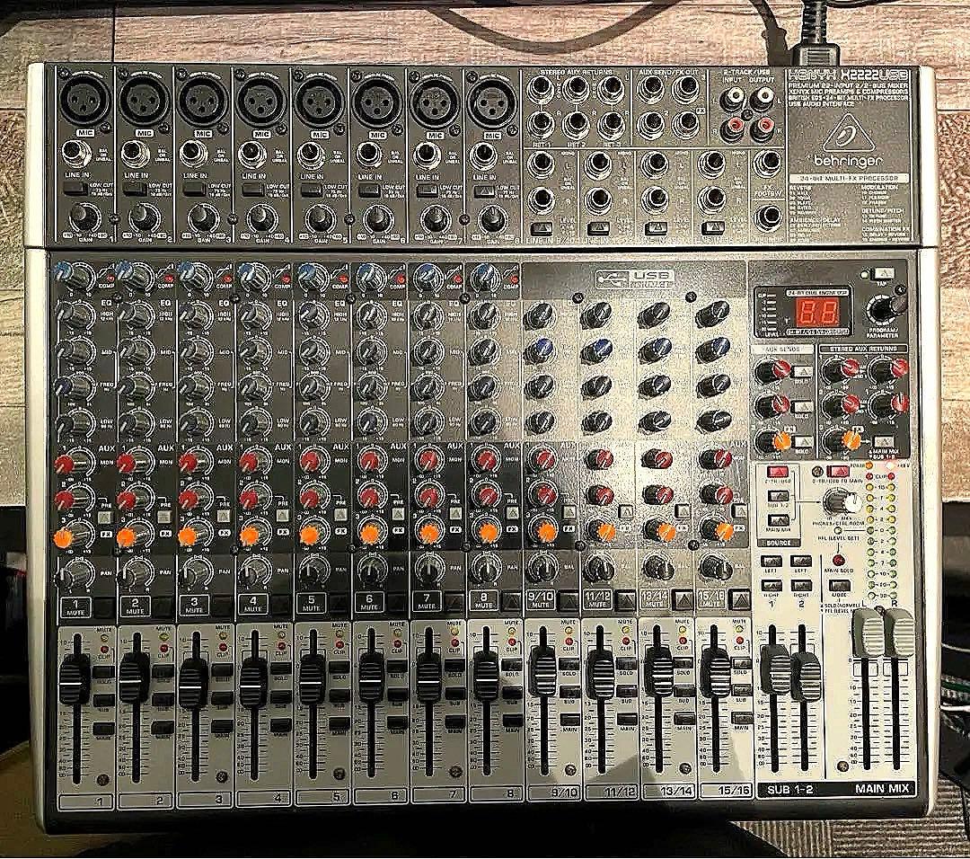 BEHRINGER XENYX X2222USB アナログミキサー　ジャンク
