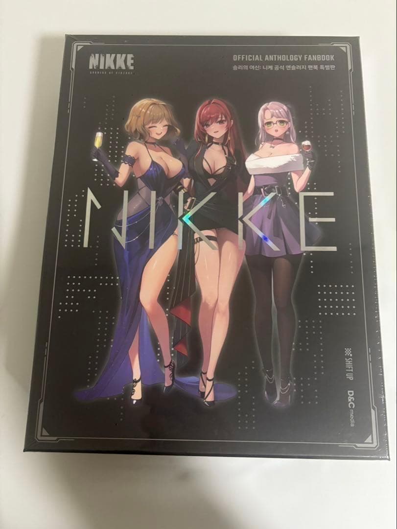勝利の女神NIKKE 公式　アンソロジー　韓国　特装版 パッケージ