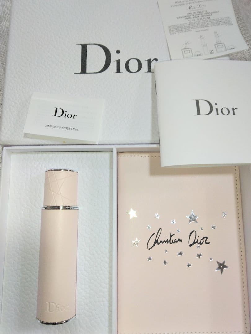 未使用クリスチャンディオールDiorパスポートケース、香水アトマイザー