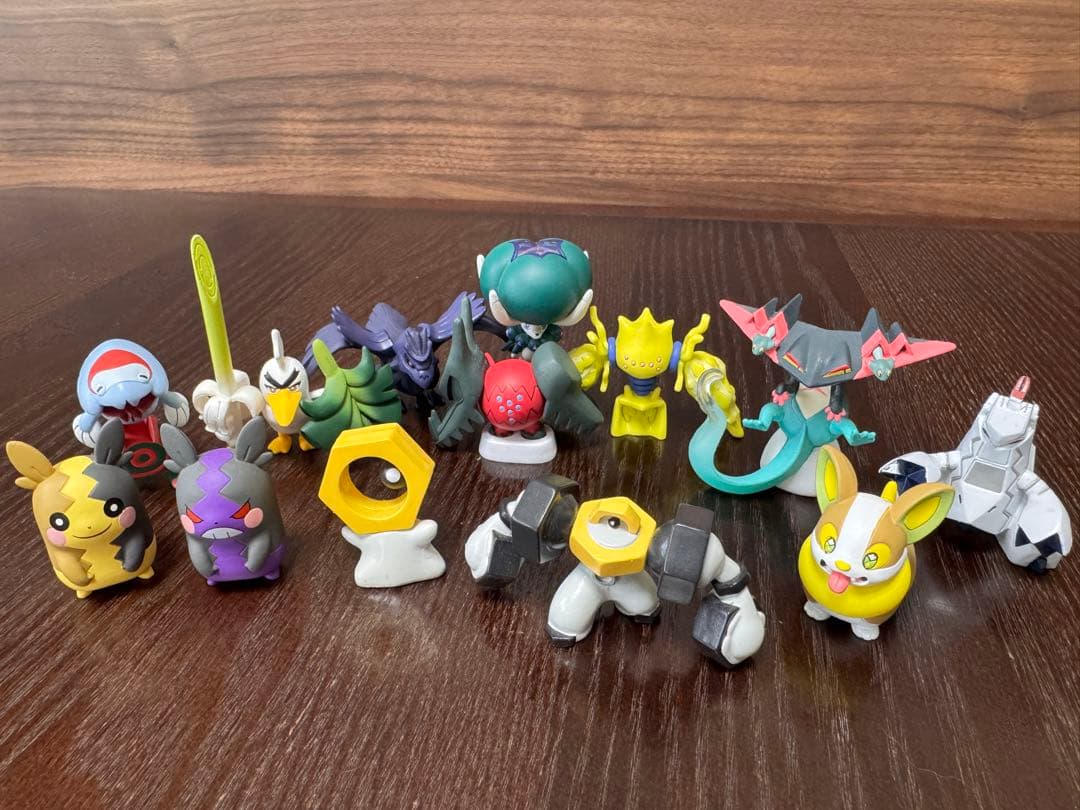 【値下げ中】ポケモン モンコレ Sサイズ 87体 セット売り